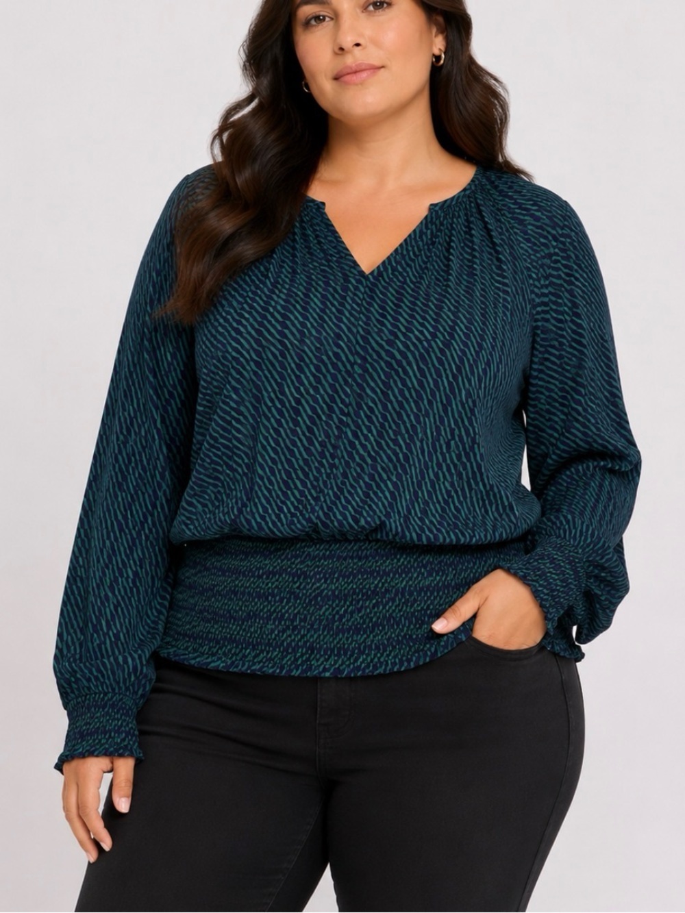 Gilli Green Navy top Patterned V-Neck Blouse smocked lightweight long sleeve XL